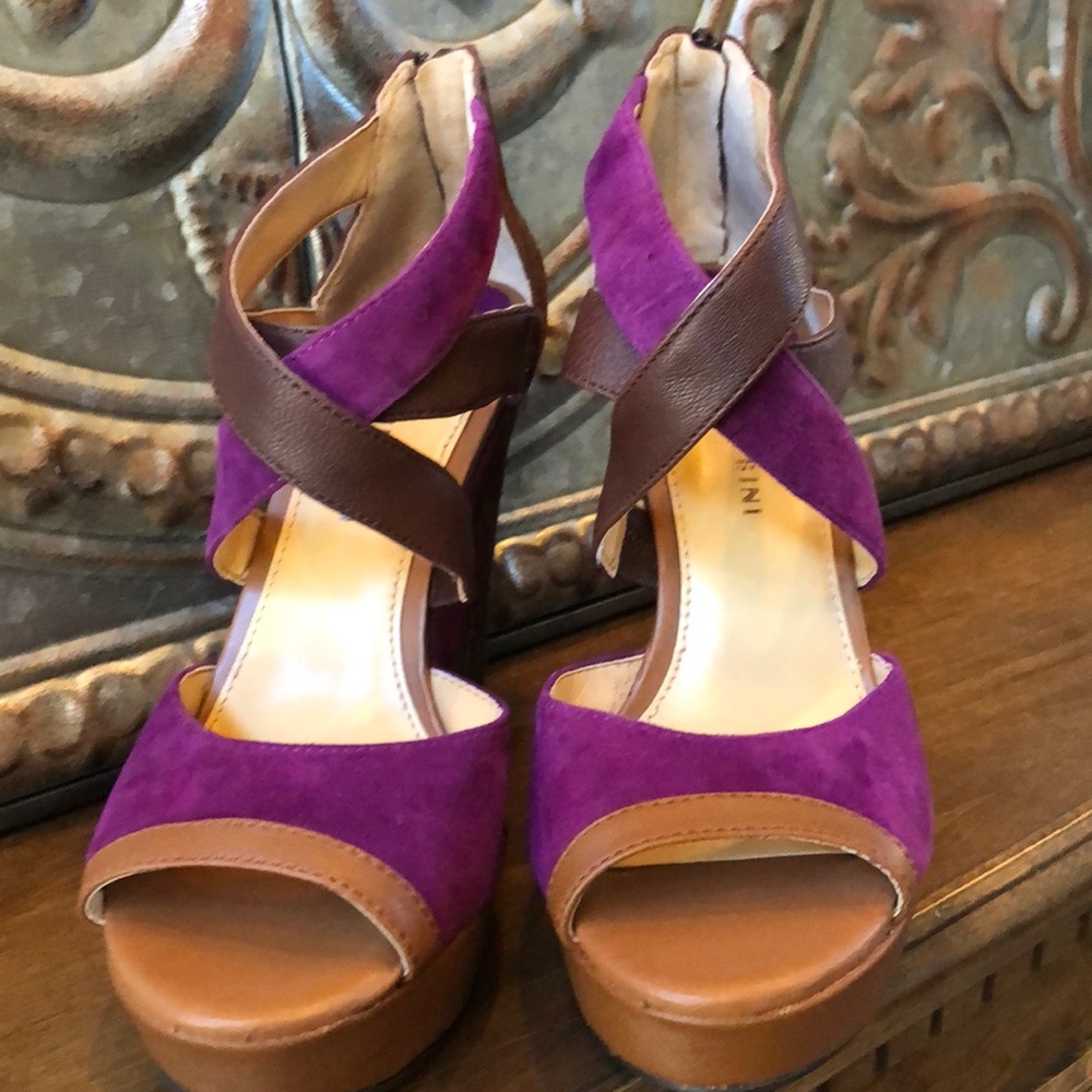 Cute Plum-Berry + Chocolate Wedge View 2